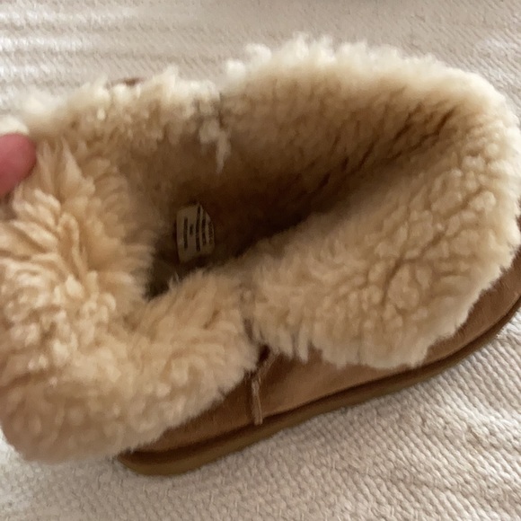 Women’s Bailey Button Ugg - Picture 11 of 13